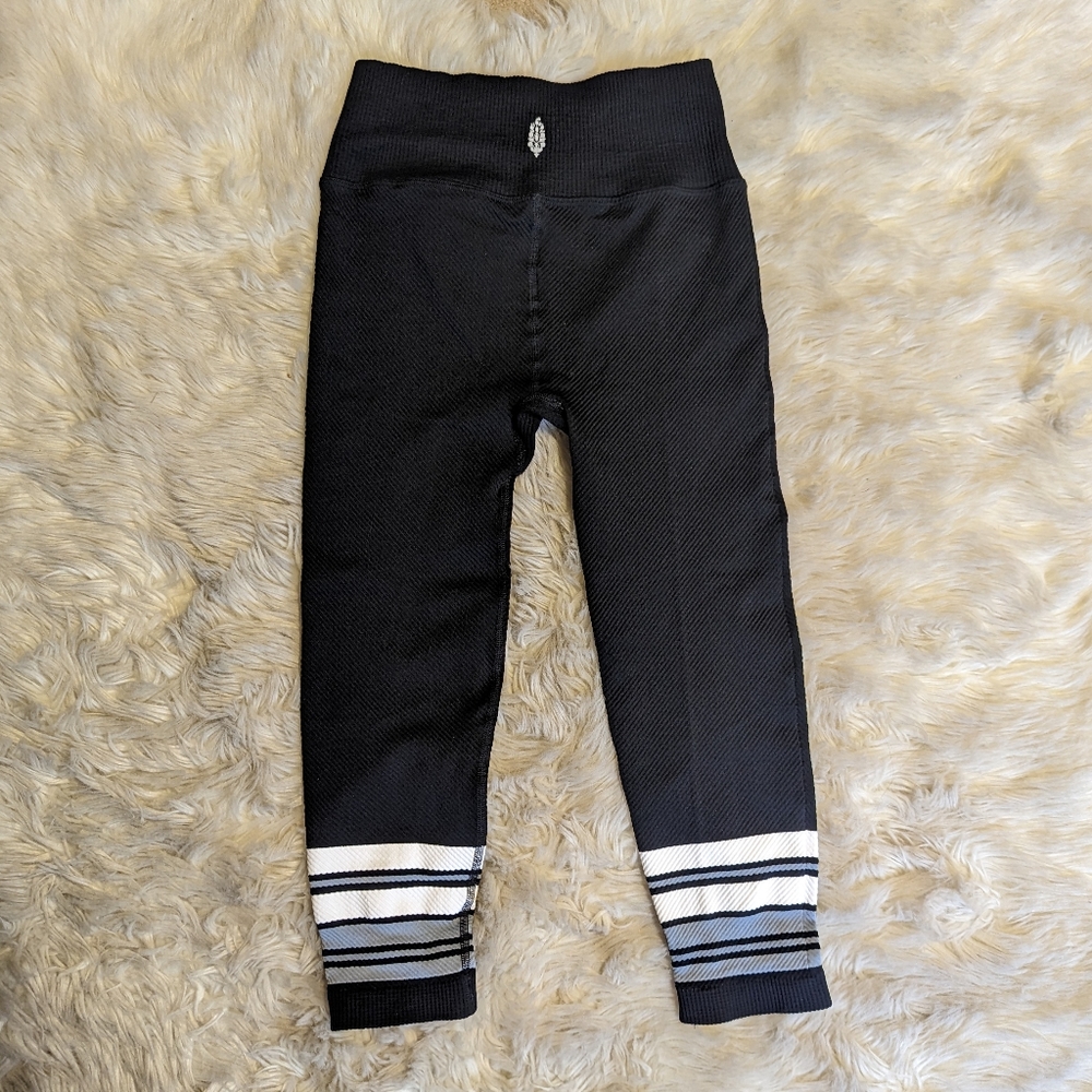 Final Price EUC Free People Movement Finish Line Leggings - Picture 11 of 15